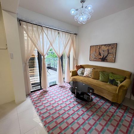 Kaohsiung Raifong Corner Homestay ภายนอก รูปภาพ