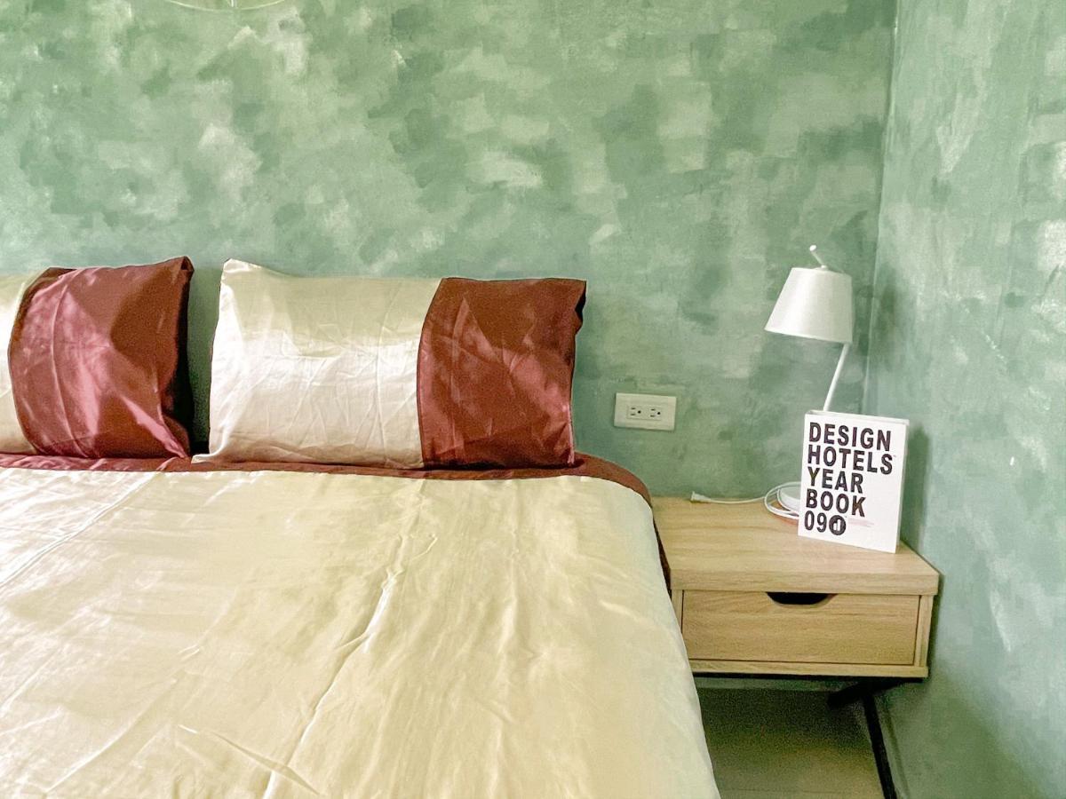 Kaohsiung Raifong Corner Homestay ภายนอก รูปภาพ