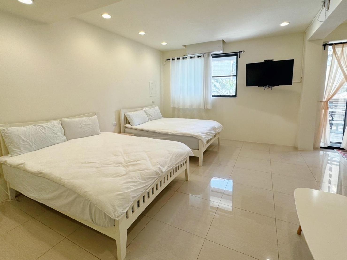Kaohsiung Raifong Corner Homestay ภายนอก รูปภาพ