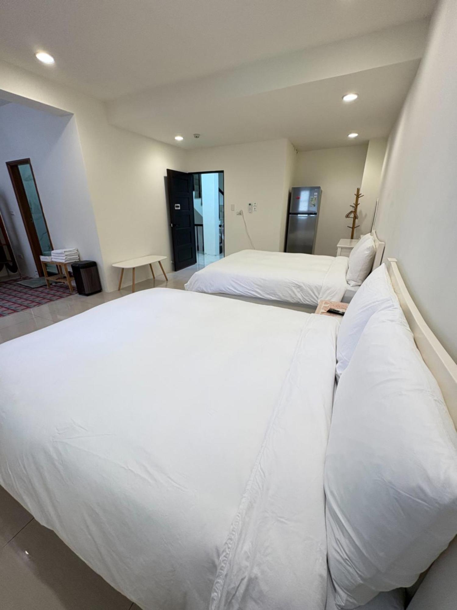 Kaohsiung Raifong Corner Homestay ภายนอก รูปภาพ