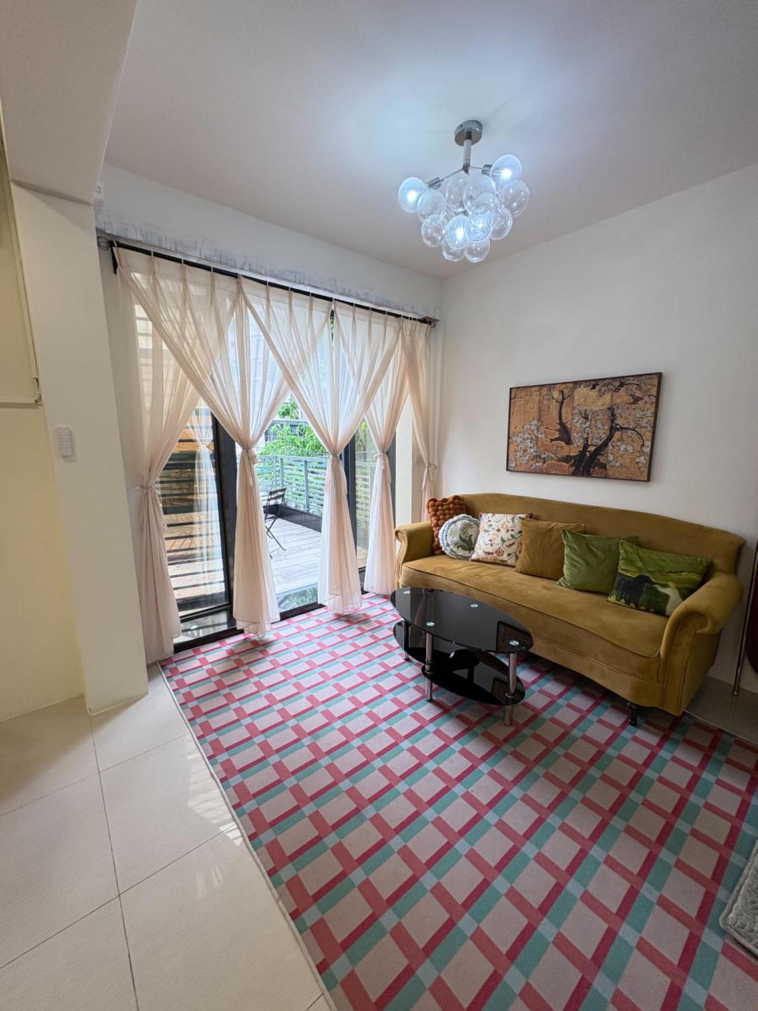 Kaohsiung Raifong Corner Homestay ภายนอก รูปภาพ