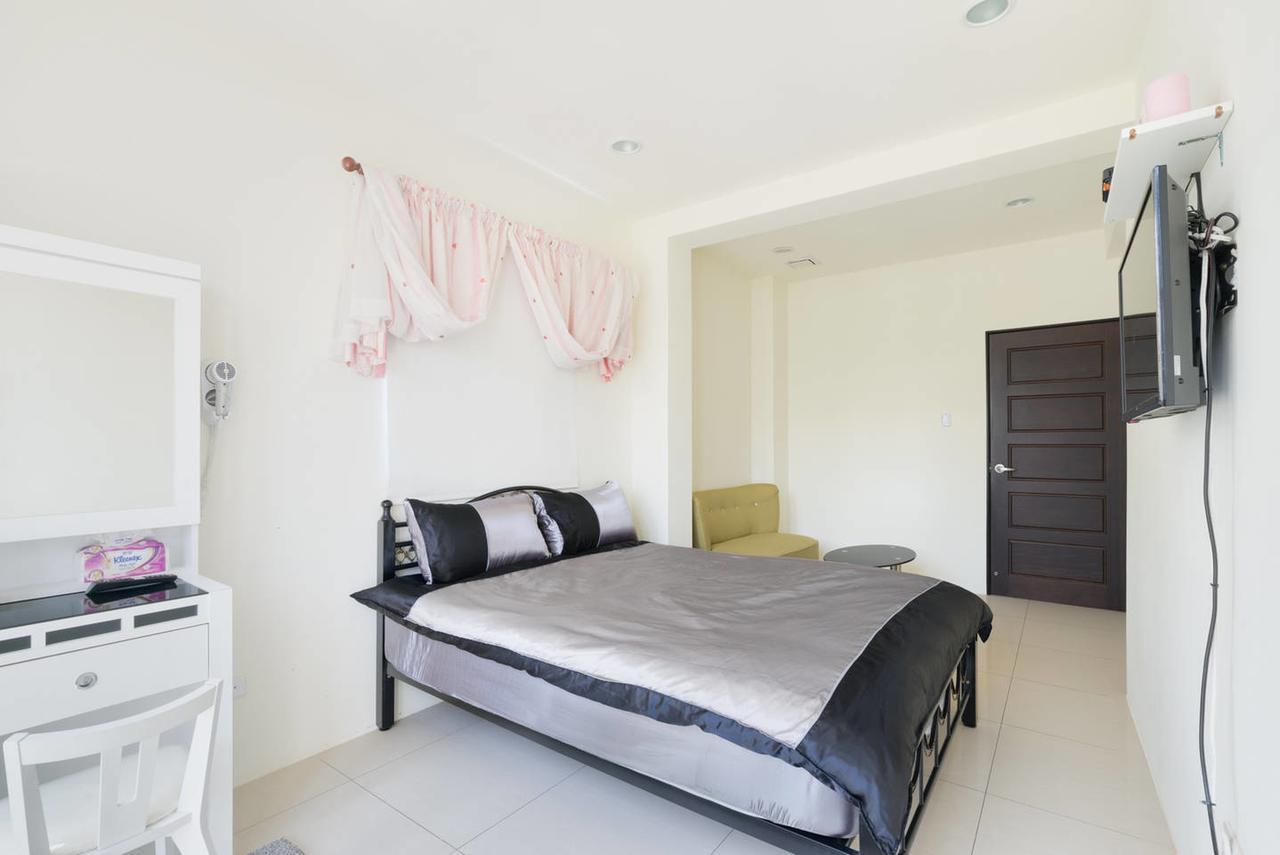 Kaohsiung Raifong Corner Homestay ภายนอก รูปภาพ