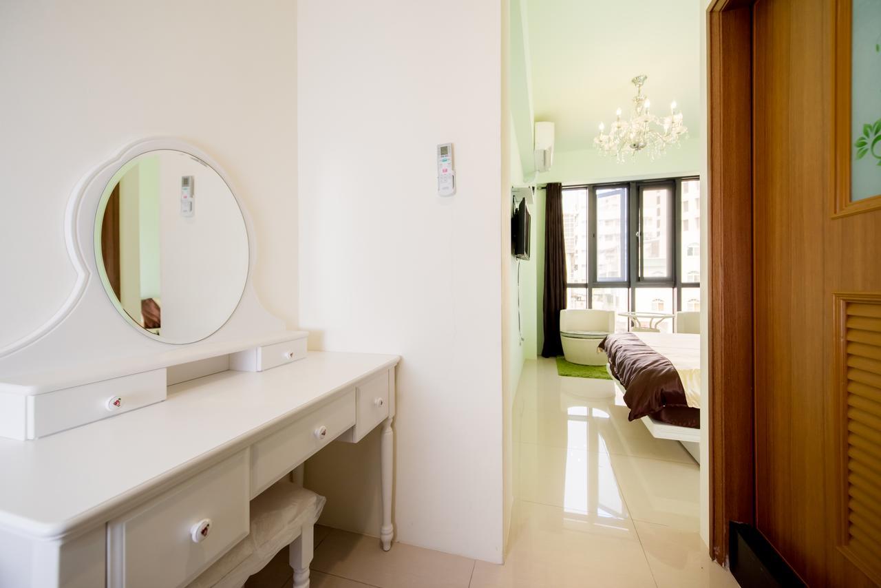 Kaohsiung Raifong Corner Homestay ภายนอก รูปภาพ